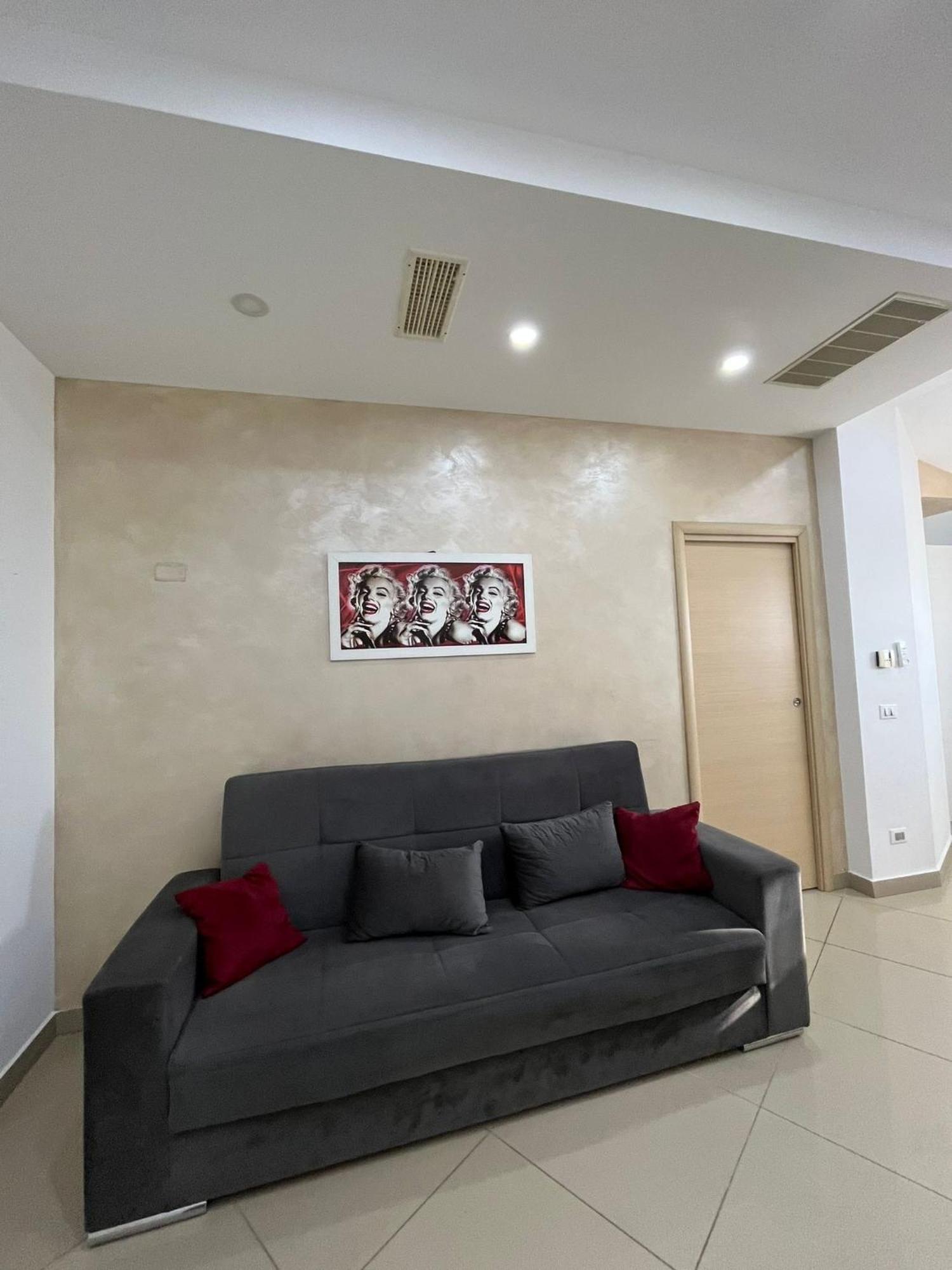Casa Vacanza Helios Leonforte Bagian luar foto