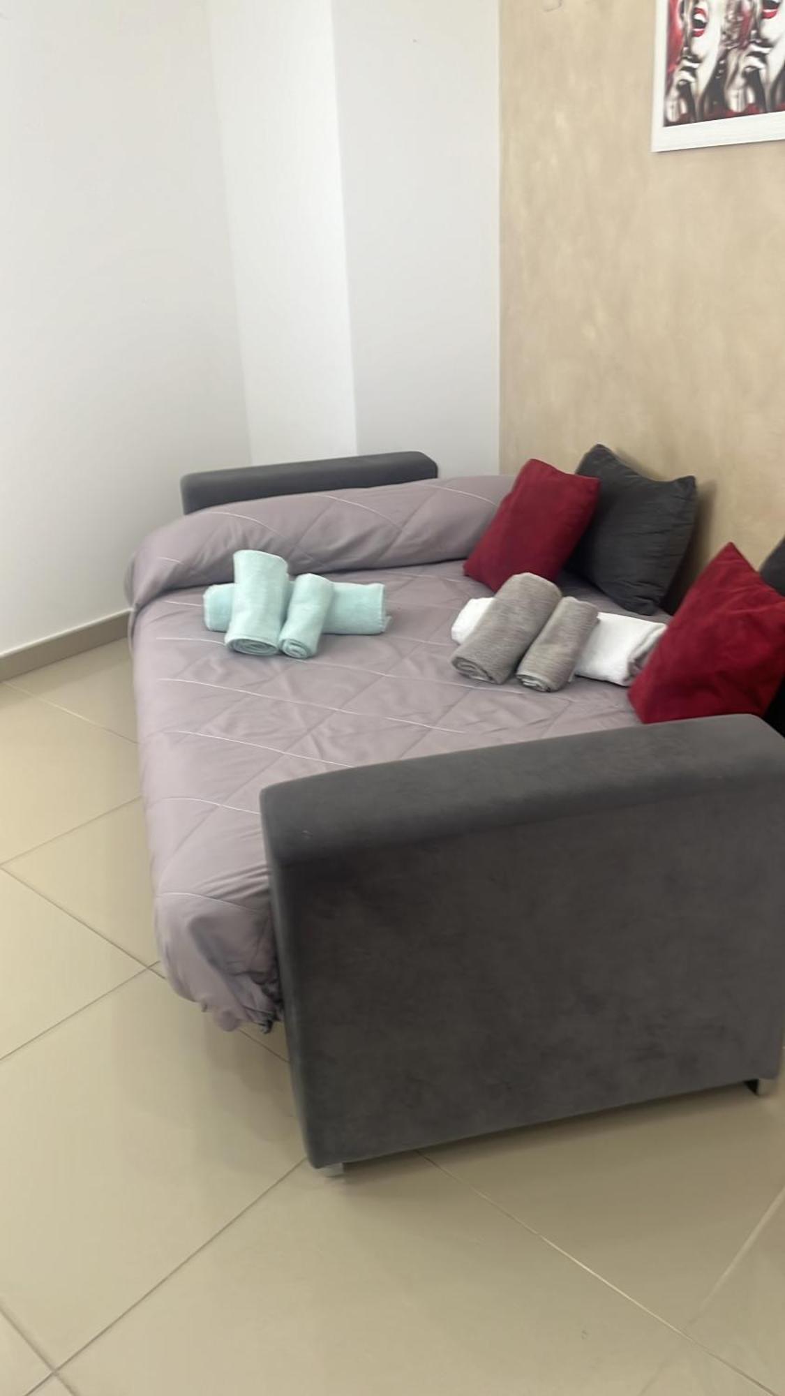 Casa Vacanza Helios Leonforte Bagian luar foto